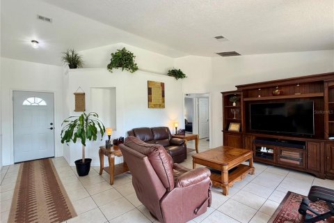 House in Ocala, Florida 4 bedrooms, 152.64 sq.m. № 2400972 - photo 23