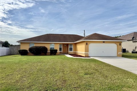 House in Ocala, Florida 4 bedrooms, 152.64 sq.m. № 2400972 - photo 15