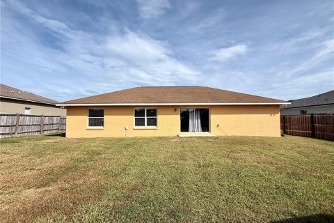 House in Ocala, Florida 4 bedrooms, 152.64 sq.m. № 2400972 - photo 12