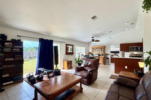 House in Ocala, Florida 4 bedrooms, 152.64 sq.m. № 2400972 - photo 21