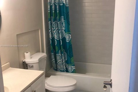 Снять в аренду кондоминиум в Халландейл-Бич, Флорида 2 спальни, 87.79м2, № 1949466 - фото 21