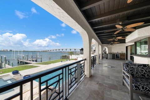 Casa en alquiler en Tierra Verde, Florida, 4 dormitorios, 359.35 m2 № 1909369 - foto 3