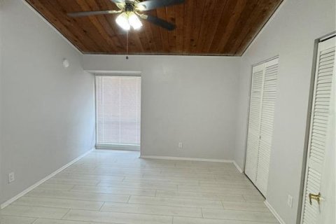 Condo in Altamonte Springs, Florida, 2 bedrooms  № 2099537 - photo 8