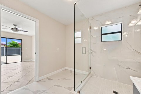 Villa ou maison à louer à Miami, Floride: 3 chambres, 127.46 m2 № 2190556 - photo 12