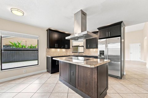 Villa ou maison à louer à Miami, Floride: 3 chambres, 127.46 m2 № 2190556 - photo 13