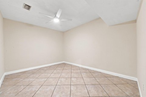 Villa ou maison à louer à Miami, Floride: 3 chambres, 127.46 m2 № 2190556 - photo 24