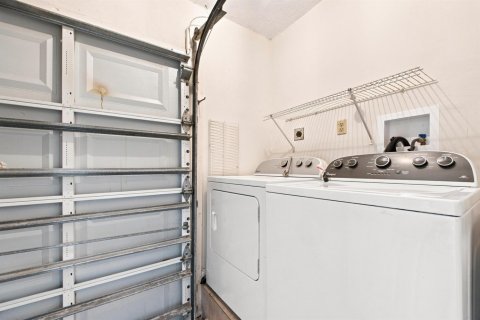 Villa ou maison à louer à Miami, Floride: 3 chambres, 127.46 m2 № 2190556 - photo 22