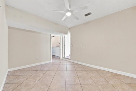 Villa ou maison à louer à Miami, Floride: 3 chambres, 127.46 m2 № 2190556 - photo 25