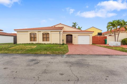 Villa ou maison à Miami, Floride 3 chambres, 127.46 m2 № 2190556