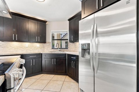 Villa ou maison à louer à Miami, Floride: 3 chambres, 127.46 m2 № 2190556 - photo 23