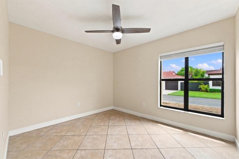 Villa ou maison à louer à Miami, Floride: 3 chambres, 127.46 m2 № 2190556 - photo 29
