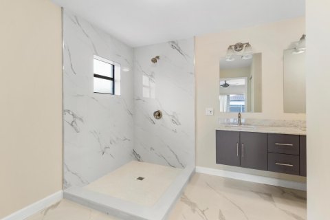 Villa ou maison à louer à Miami, Floride: 3 chambres, 127.46 m2 № 2190556 - photo 5