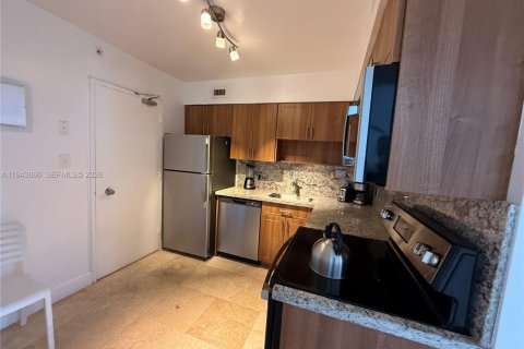 Apartment in Miami Beach, Florida 2 bedrooms, 105.91 sq.m. № 2155145 - photo 5