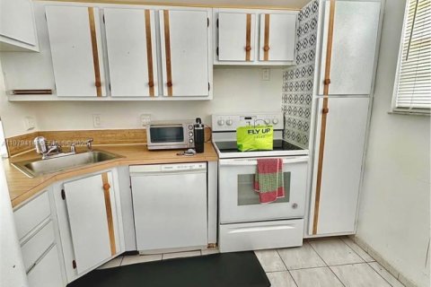 Condominio en venta en Plantation, Florida, 2 dormitorios, 88.44 m2 № 2046049 - foto 7