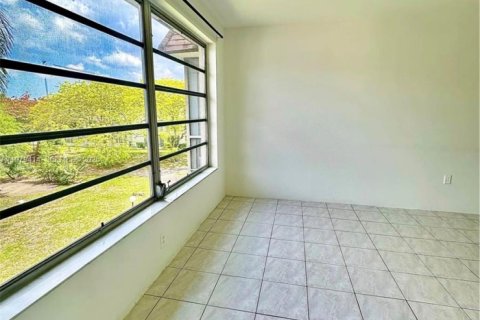 Condominio en venta en Plantation, Florida, 2 dormitorios, 88.44 m2 № 2046049 - foto 6