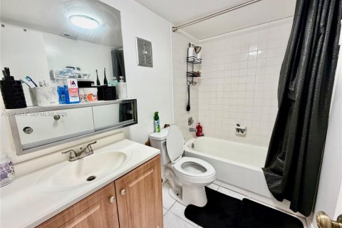 Condominio en venta en Plantation, Florida, 2 dormitorios, 88.44 m2 № 2046049 - foto 30