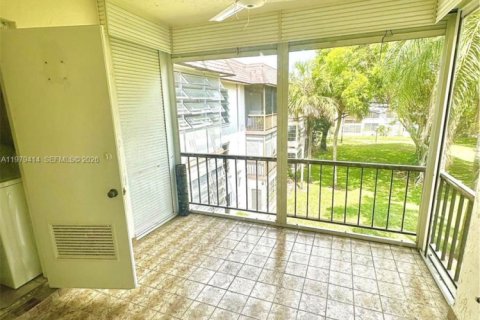Condominio en venta en Plantation, Florida, 2 dormitorios, 88.44 m2 № 2046049 - foto 19