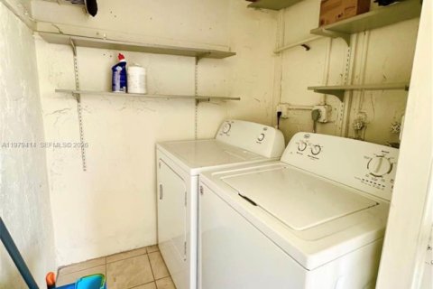 Condominio en venta en Plantation, Florida, 2 dormitorios, 88.44 m2 № 2046049 - foto 21