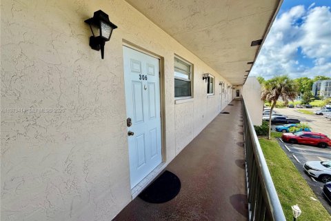 Condominio en venta en Plantation, Florida, 2 dormitorios, 88.44 m2 № 2046049 - foto 3