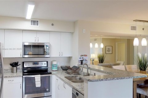 Condo in Aventura, Florida, 2 bedrooms  № 1960856 - photo 20