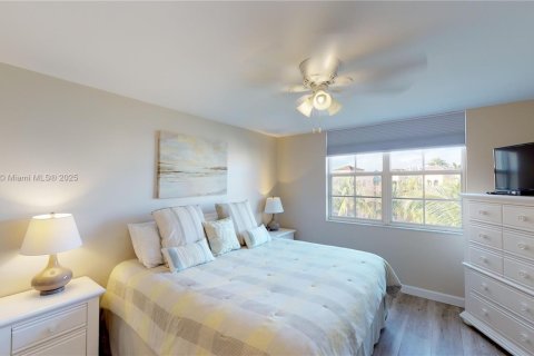 Condo in Aventura, Florida, 2 bedrooms  № 1960856 - photo 8
