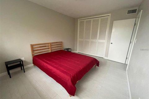 Condominio en alquiler en Clearwater, Florida, 2 dormitorios, 65.5 m2 № 1906056 - foto 10