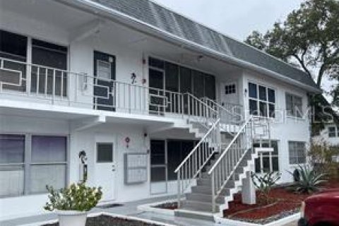 Condominio en alquiler en Clearwater, Florida, 2 dormitorios, 65.5 m2 № 1906056 - foto 2