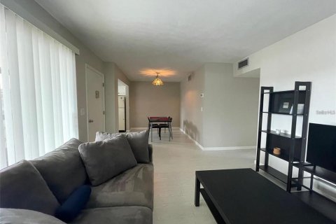 Condominio en alquiler en Clearwater, Florida, 2 dormitorios, 65.5 m2 № 1906056 - foto 4