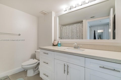Condo in Davie, Florida, 2 bedrooms  № 1879010 - photo 5