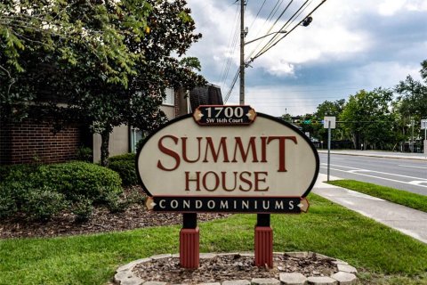 Condo in Gainesville, Florida, 1 bedroom  № 1827635 - photo 1