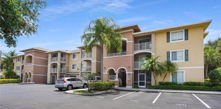 Condominio en West Palm Beach, Florida, 1 dormitorio № 1208129