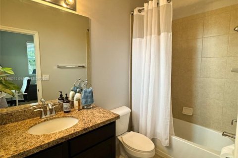 Condominio en alquiler en Pembroke Pines, Florida, 3 dormitorios, 162.11 m2 № 1950064 - foto 30