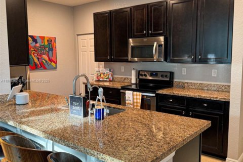 Condominio en alquiler en Pembroke Pines, Florida, 3 dormitorios, 162.11 m2 № 1950064 - foto 5