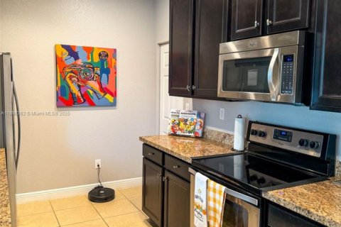 Condominio en alquiler en Pembroke Pines, Florida, 3 dormitorios, 162.11 m2 № 1950064 - foto 8