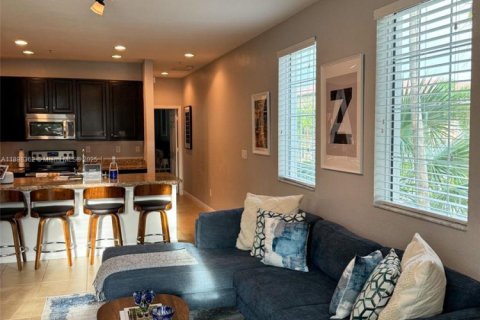 Condominio en alquiler en Pembroke Pines, Florida, 3 dormitorios, 162.11 m2 № 1950064 - foto 12