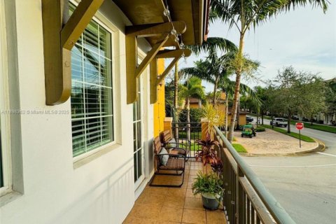 Condominio en alquiler en Pembroke Pines, Florida, 3 dormitorios, 162.11 m2 № 1950064 - foto 19