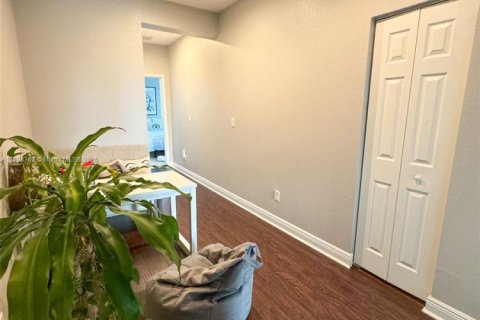 Condominio en alquiler en Pembroke Pines, Florida, 3 dormitorios, 162.11 m2 № 1950064 - foto 21