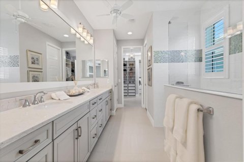 Купить виллу или дом в Сарасота, Флорида 12 комнат, 203.27м2, № 1910704 - фото 26