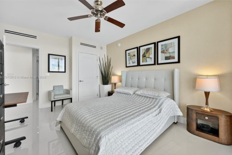 Condo in Pompano Beach, Florida, 2 bedrooms  № 1971155 - photo 21