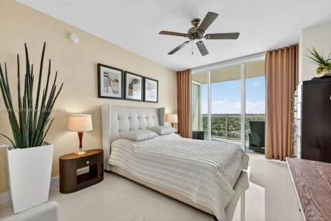 Condo in Pompano Beach, Florida, 2 bedrooms  № 1971155 - photo 20