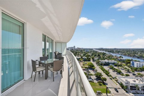 Condo in Pompano Beach, Florida, 2 bedrooms  № 1971155 - photo 24