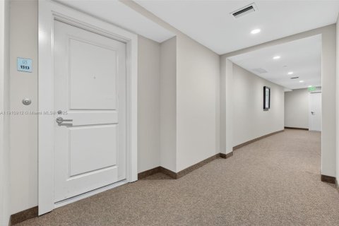 Condo in Pompano Beach, Florida, 2 bedrooms  № 1971155 - photo 28