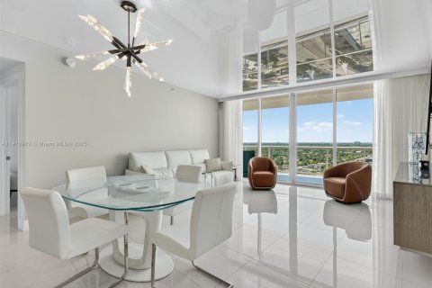 Condo in Pompano Beach, Florida, 2 bedrooms  № 1971155 - photo 10