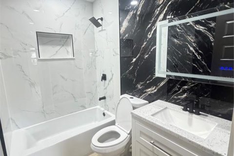 Casa en venta en Tampa, Florida, 4 dormitorios, 150.87 m2 № 2322830 - foto 27