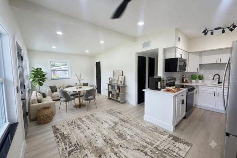 Casa en venta en Tampa, Florida, 4 dormitorios, 150.87 m2 № 2322830 - foto 15