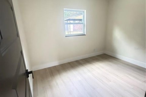 Casa en venta en Tampa, Florida, 4 dormitorios, 150.87 m2 № 2322830 - foto 24