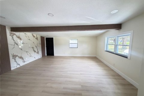 Casa en venta en Tampa, Florida, 4 dormitorios, 150.87 m2 № 2322830 - foto 20