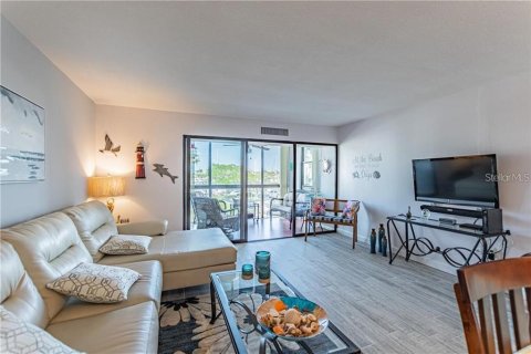 Condominio en alquiler en Clearwater, Florida, 2 dormitorios, 117.06 m2 № 1578604 - foto 9