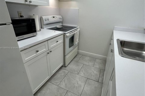 Copropriété à louer à North Miami, Floride: 1 chambre, 67.54 m2 № 1938994 - photo 14