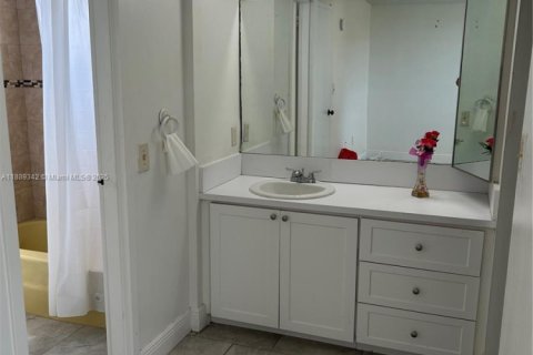 Copropriété à louer à North Miami, Floride: 1 chambre, 67.54 m2 № 1938994 - photo 19